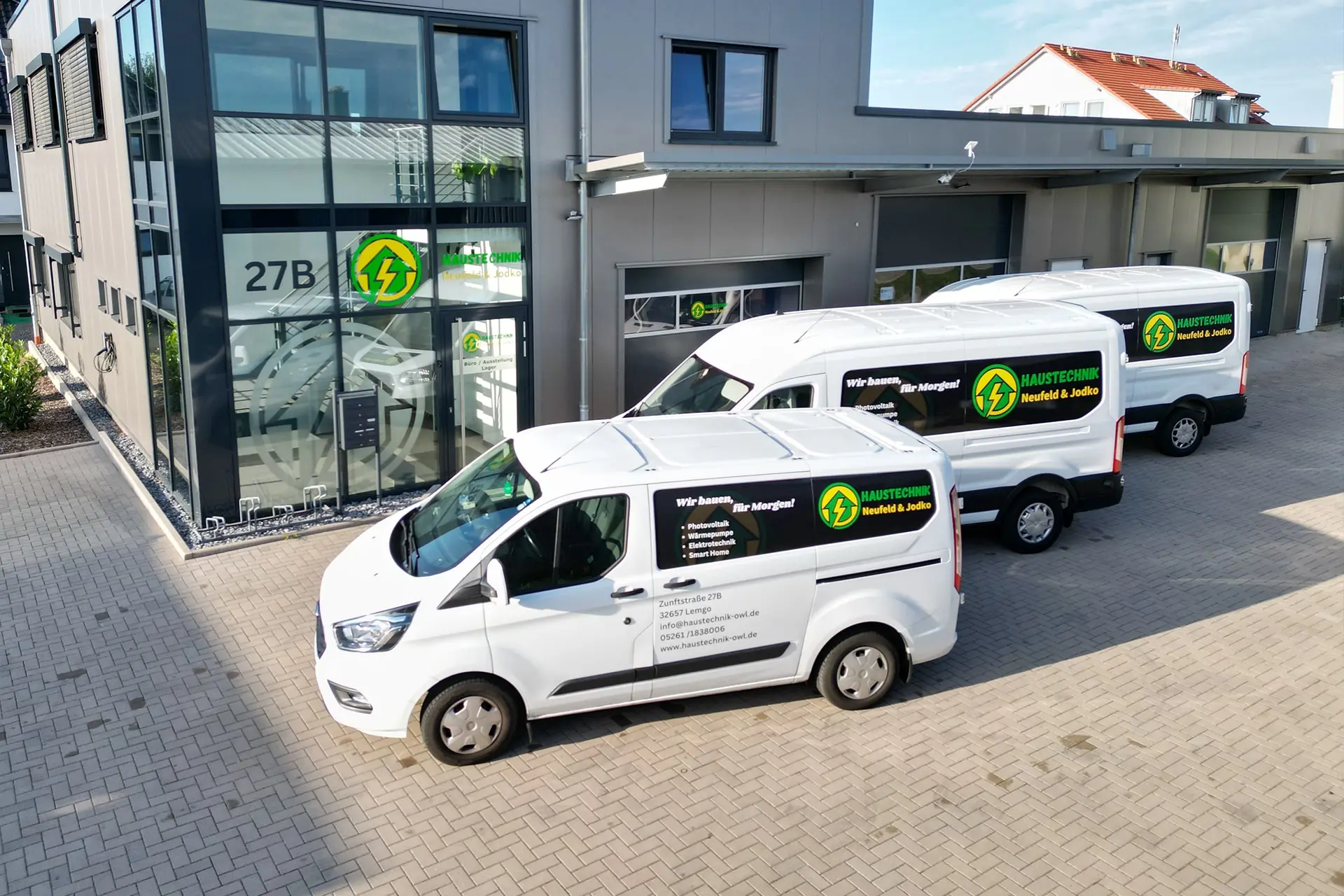 Luftaufnahme des Firmensitzes der Haustechnik Neufeld & Jodko GmbH in Lemgo
